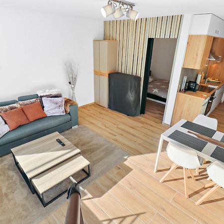 Appartement Cosy Et Renove Au Coeur De La Station クラン エクステリア 写真